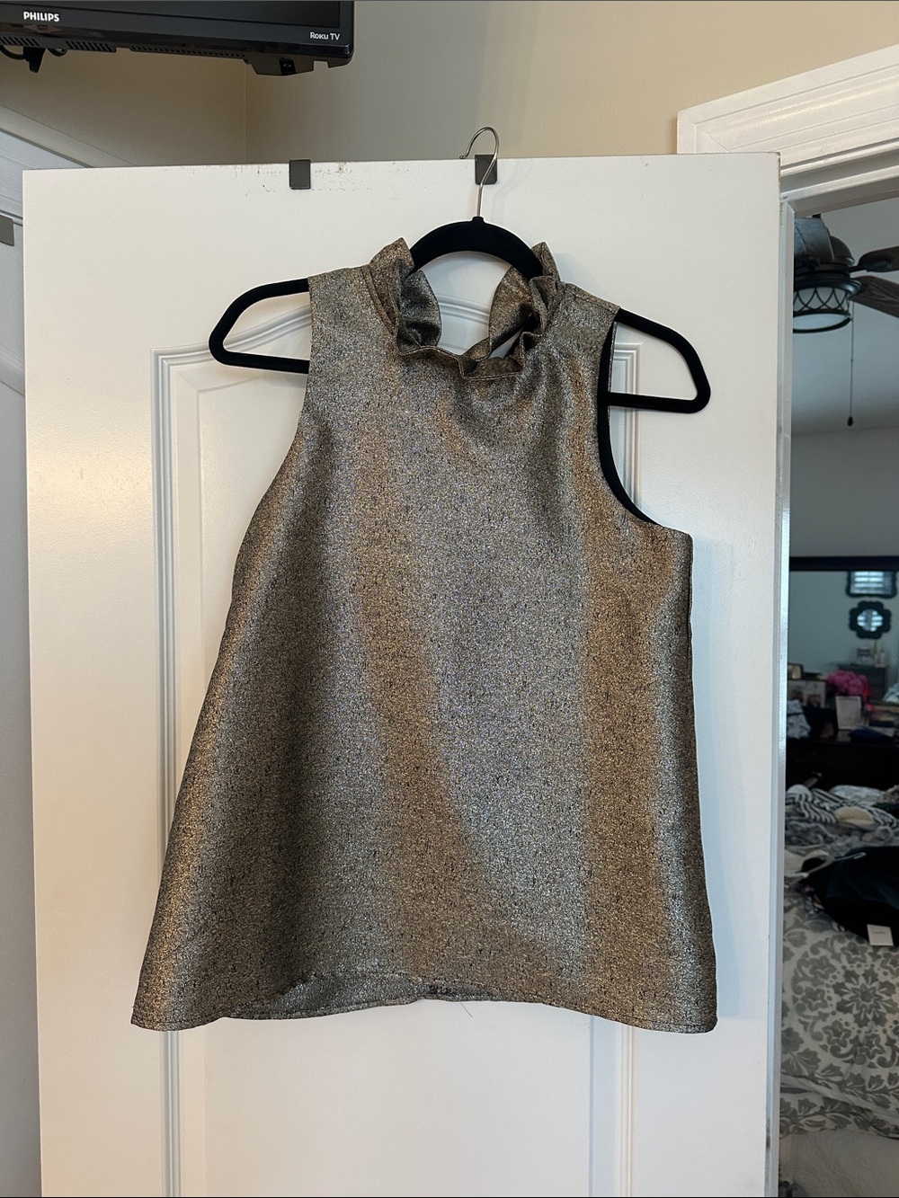 Pomander Place Tuckernuck Ruffle-Neck Sleeveless Mason Top Silver/gold